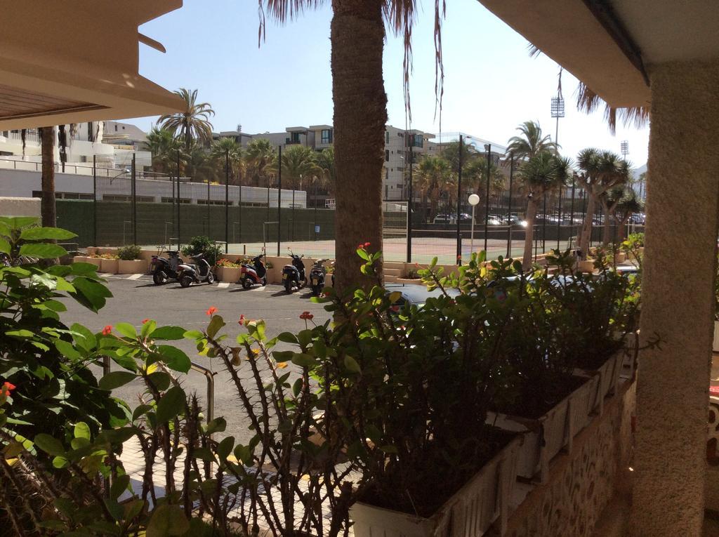 Apartment With Terrace In Playa De Las Americas المظهر الخارجي الصورة