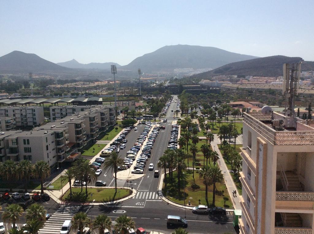 Apartment With Terrace In Playa De Las Americas المظهر الخارجي الصورة