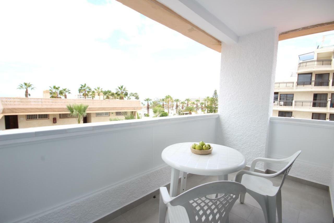 Apartment With Terrace In Playa De Las Americas المظهر الخارجي الصورة
